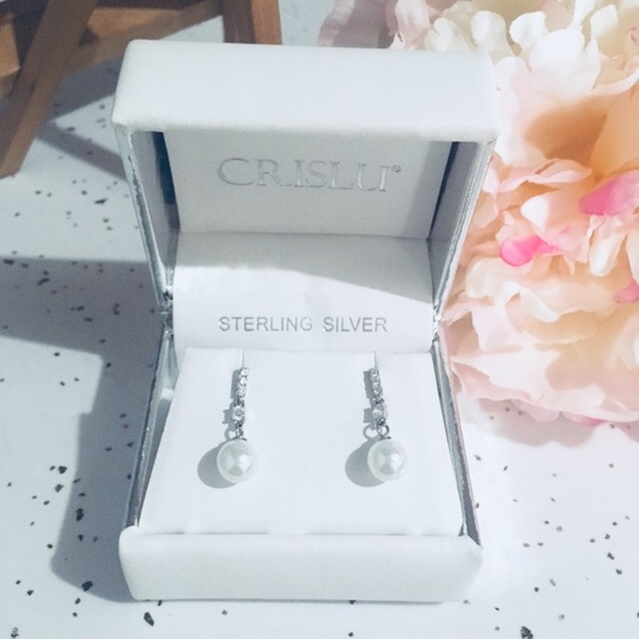 Jewelry - Pearls earrings Jewelry - Pearls earrings
